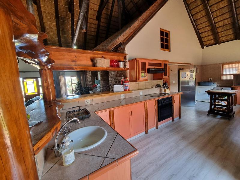 5 Bedroom Property for Sale in Outeniqua Strand Western Cape